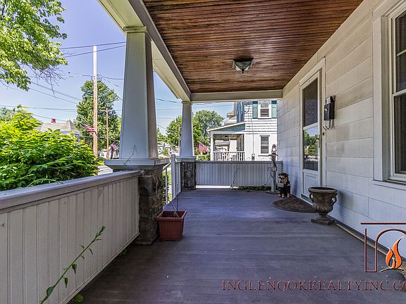 3rd image of 197 Main St