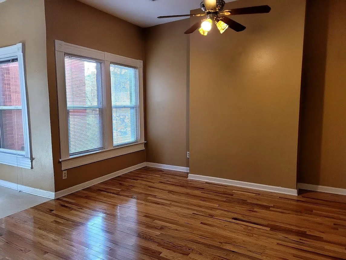 2 bed, 650 sqft, $1,755 — Photo 2