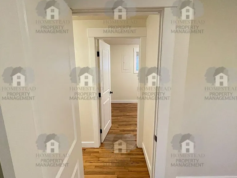 425 S 8th St — Photo 18