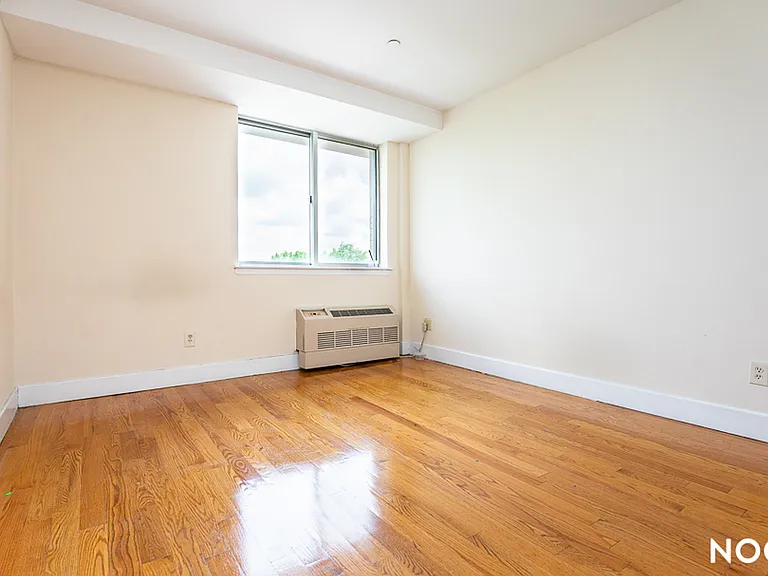 756 Myrtle Ave #4O — Photo 8