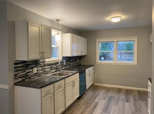 305 Radcliffe Rd, Syracuse, NY 13214