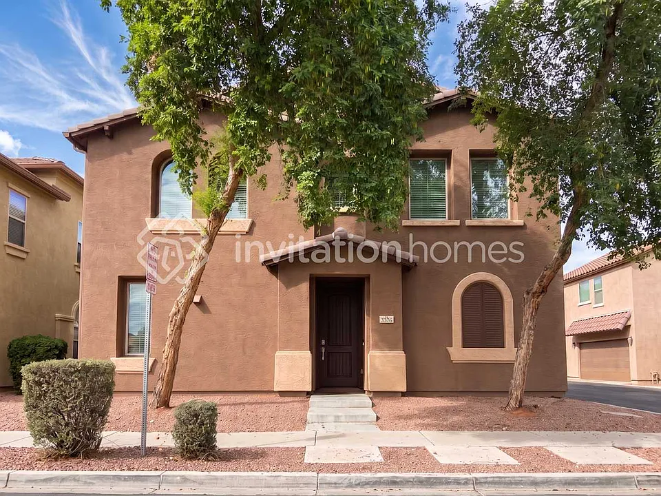 3376 E Liberty Ln