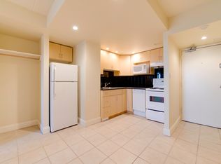 Hargrave Place, Winnipeg, MB R3C 3T9