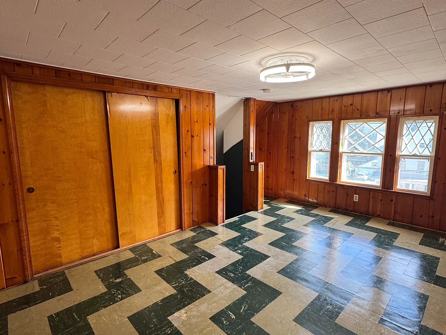 2 bed, 500 sqft, $1,100 — Photo 3