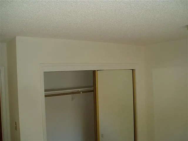 811 Cathedral Ct — Photo 20