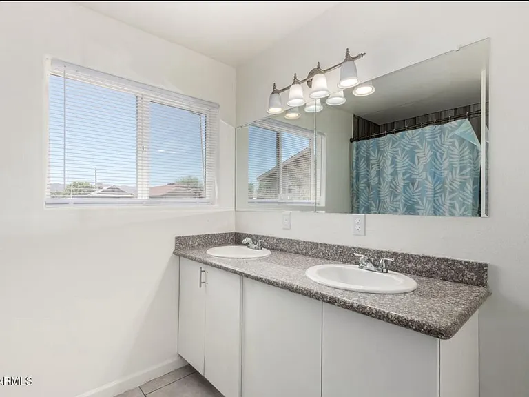 2828 E Chipman Rd #1 — Photo 6
