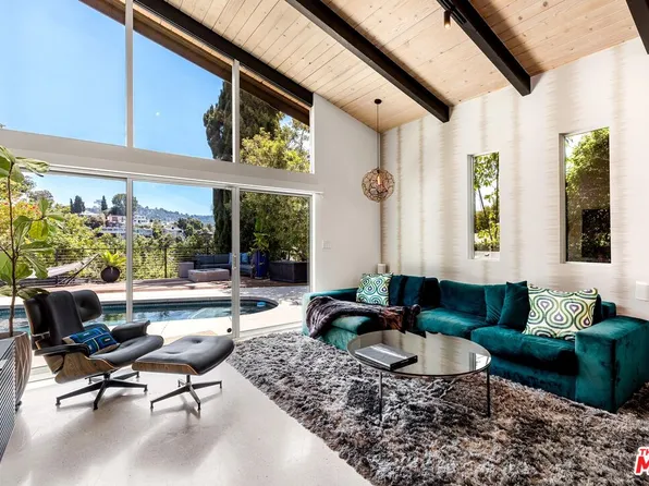 3834 Buena Park Dr, Studio City, CA 91604