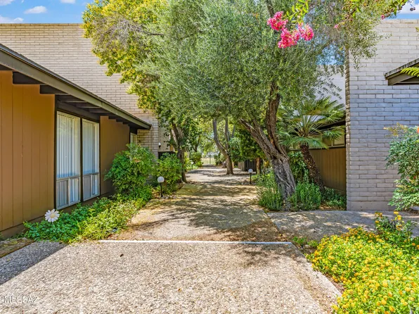 5701 E Glenn St, Tucson, AZ 85712