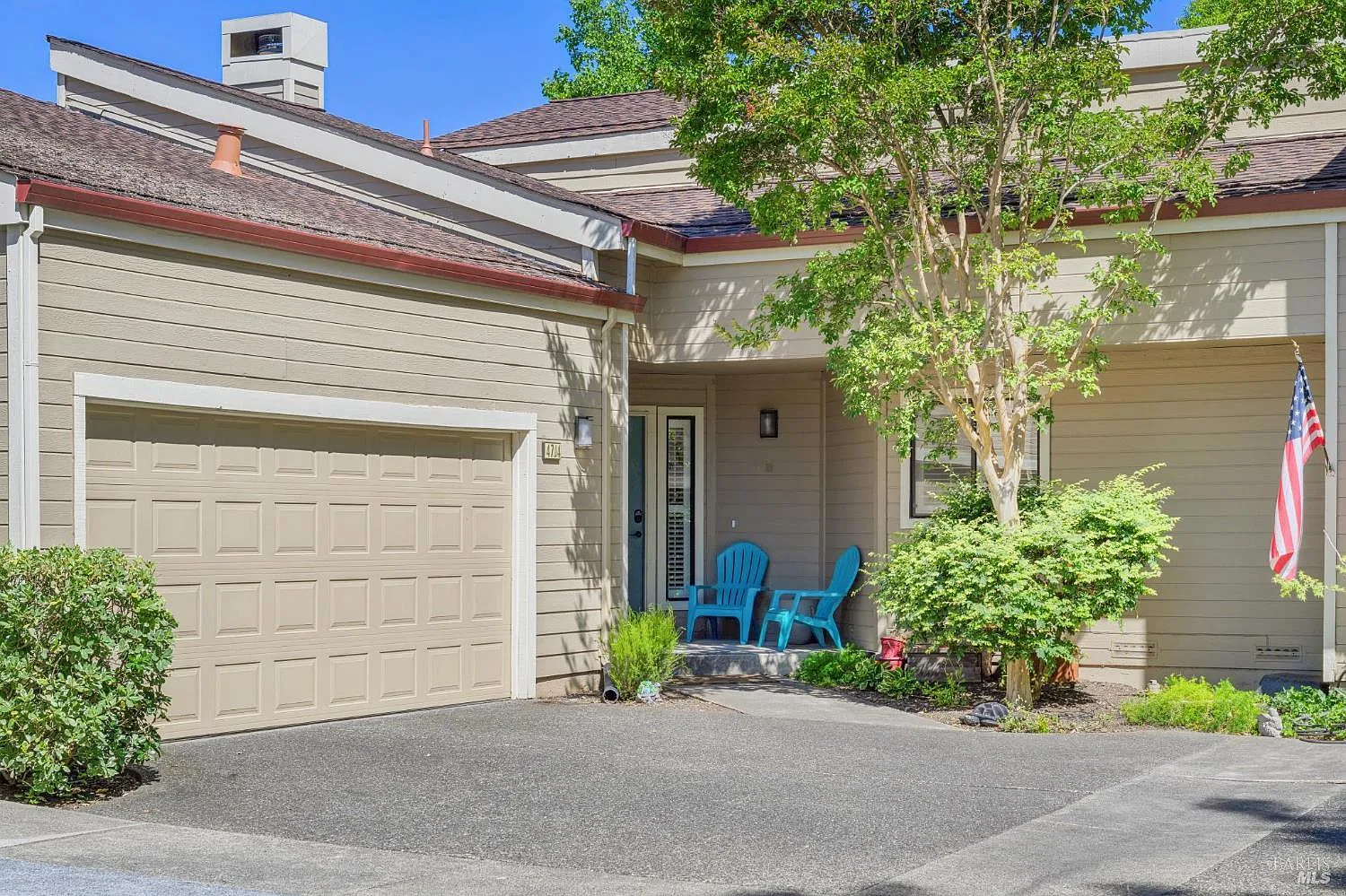 4704 Shade Tree Lane - Photo 1