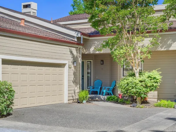 4704 Shade Tree Lane, Santa Rosa, CA 95405