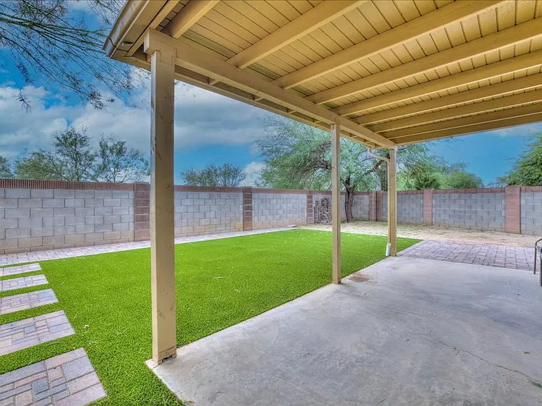 5501 N Lazybrook Pl — Photo 35