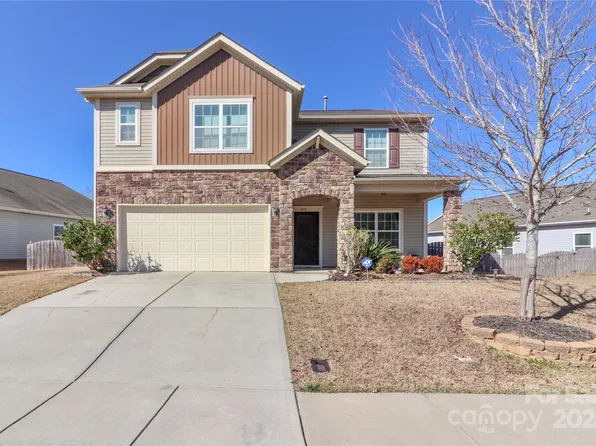 1612 Yellow Daisy Dr, Matthews, NC 28104