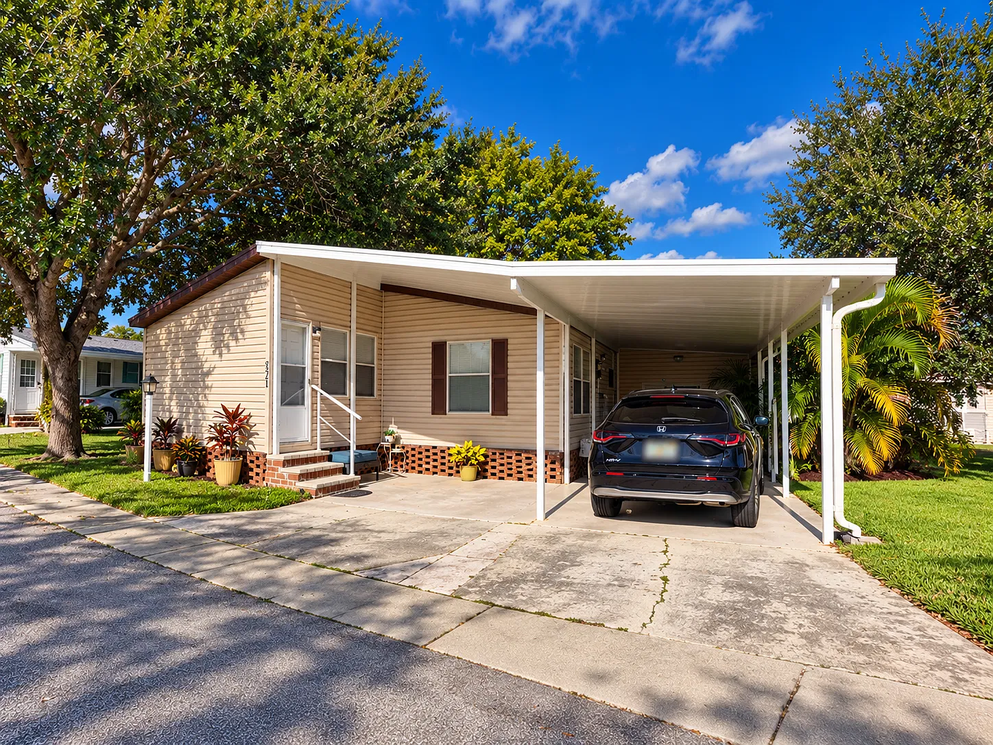 3 bed, 1240 sqft, $2,400 — Photo 2