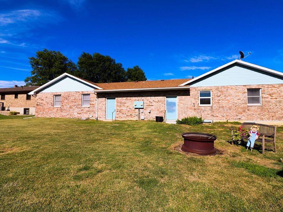 22102210 W Huntington Dr Quincy IL Zillow