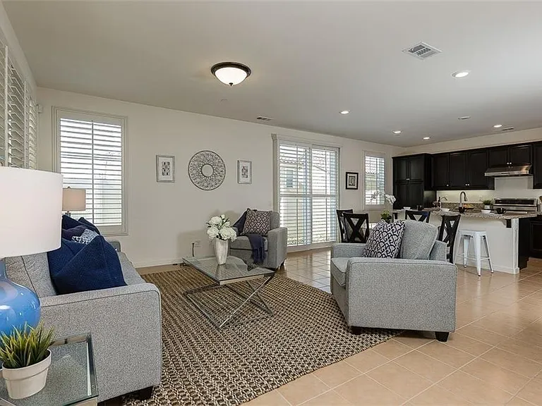 21100 Blossom Way — Photo 9