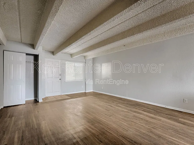 1180 Yosemite St #B2 — Photo 8