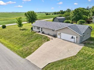 602 8th St, Malcom, IA 50157