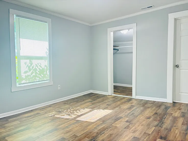 409 Orange St — Photo 13