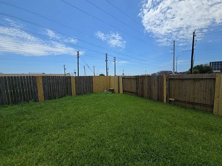 1306 Squire Dr — Photo 25