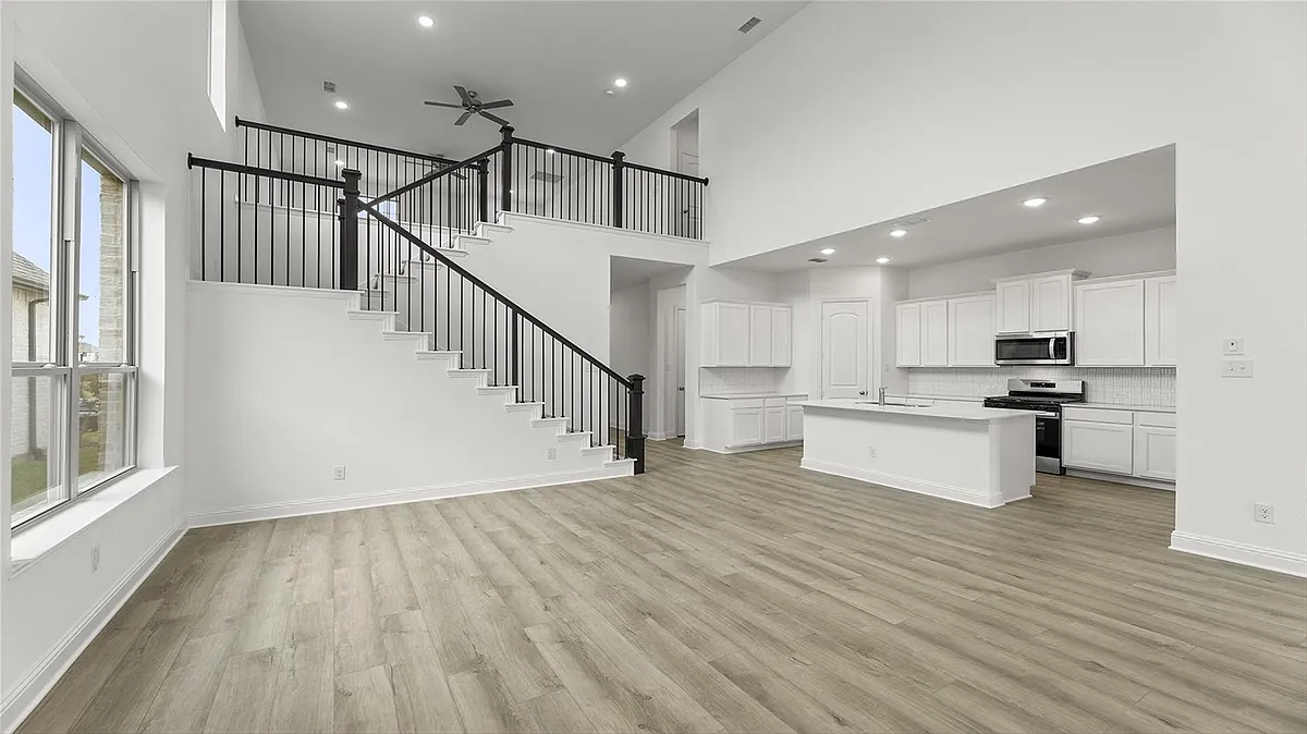 Building Photo - 3809 Paradise Way