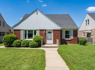 3225 N 93rd St, Milwaukee, WI 53222