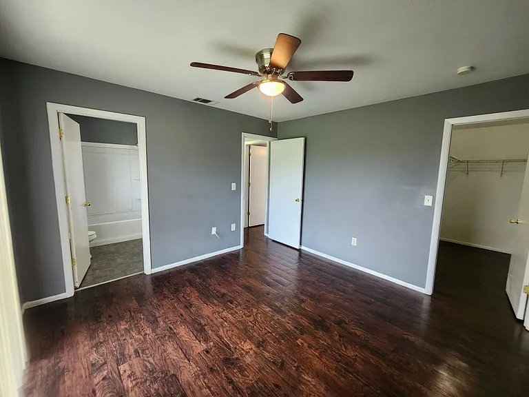 3985 Avanti Cir — Photo 16