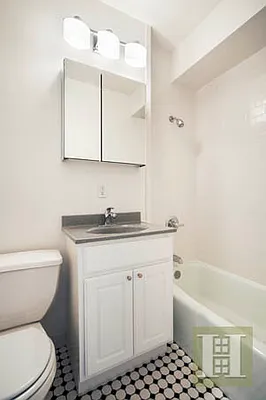 Rented by Halstead Real Estate | media 4