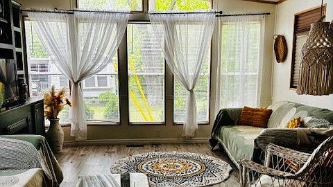 5th image of 490 Empire Rd #Mal040