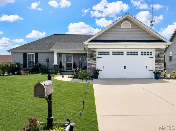 108 Quail Creek Dr, Wright City, MO 63390