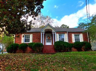 1307 S Crest Rd, Rossville, GA 30741