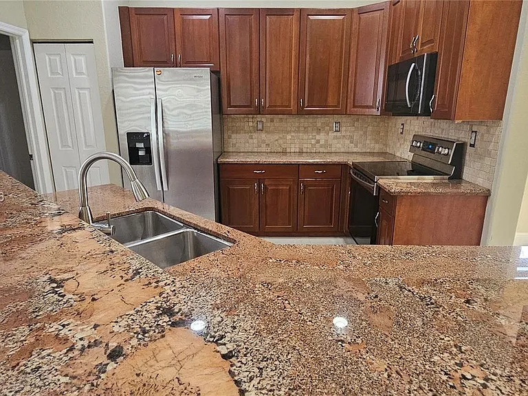 23664 SW 107th Ct — Photo 6