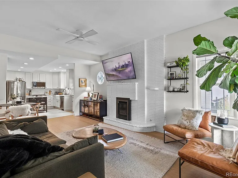 1584 S Sherman St — Photo 11