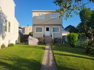 733 4th St, Secaucus, NJ 07094