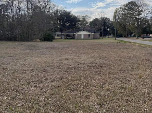 Lafayette Ave, Leakesville, MS 39451