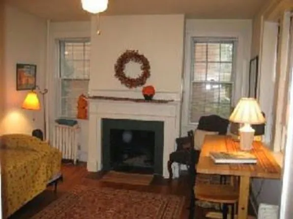 31 Concord Ave APT 1A, Cambridge, MA 02138