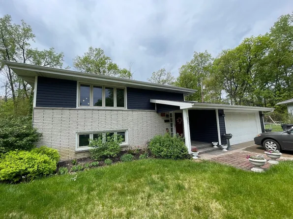 1554 Mississippi Pl, Hobart, IN 46342