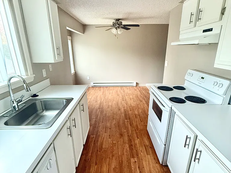 9555 SW Downing Dr #10 — Photo 5