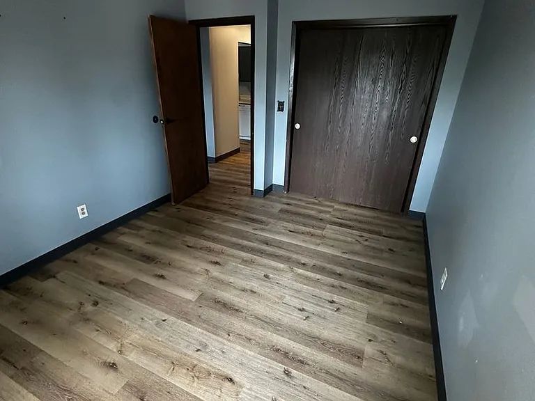 810 Payton Ave — Photo 1