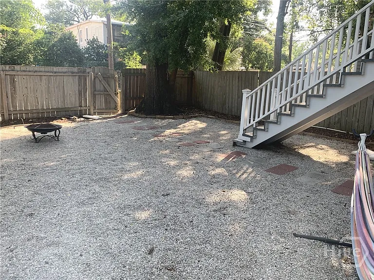 218 W Anderson St #UPPER — Photo 24