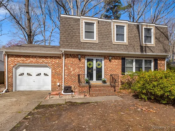 271 Batson Dr, Newport News, VA 23602
