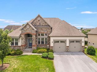 63 Potomac Crossing St, Charles Town, WV 25414