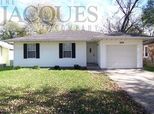 2018 N Taylor Ave, Springfield, MO 65803
