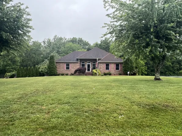 778 Fox Run Ln, Lafayette, TN 37083