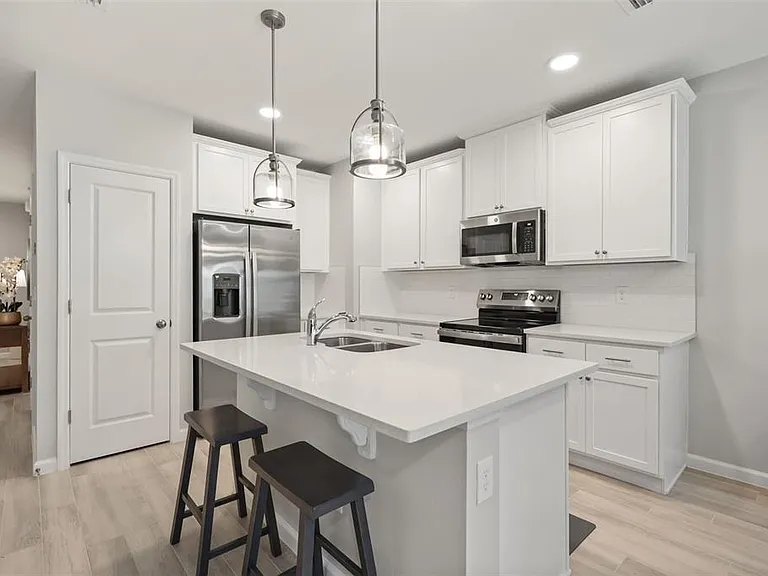 14937 Harvest St — Photo 7