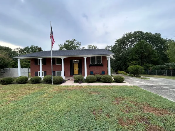 412 Woods Ave #A, Dublin, GA 31021