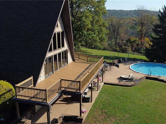 4th image of 615 Strawcutter Rd