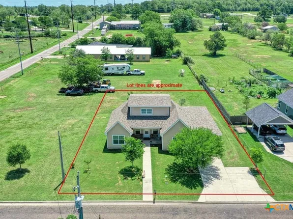 2409 Pecan St, Bastrop, TX 78602
