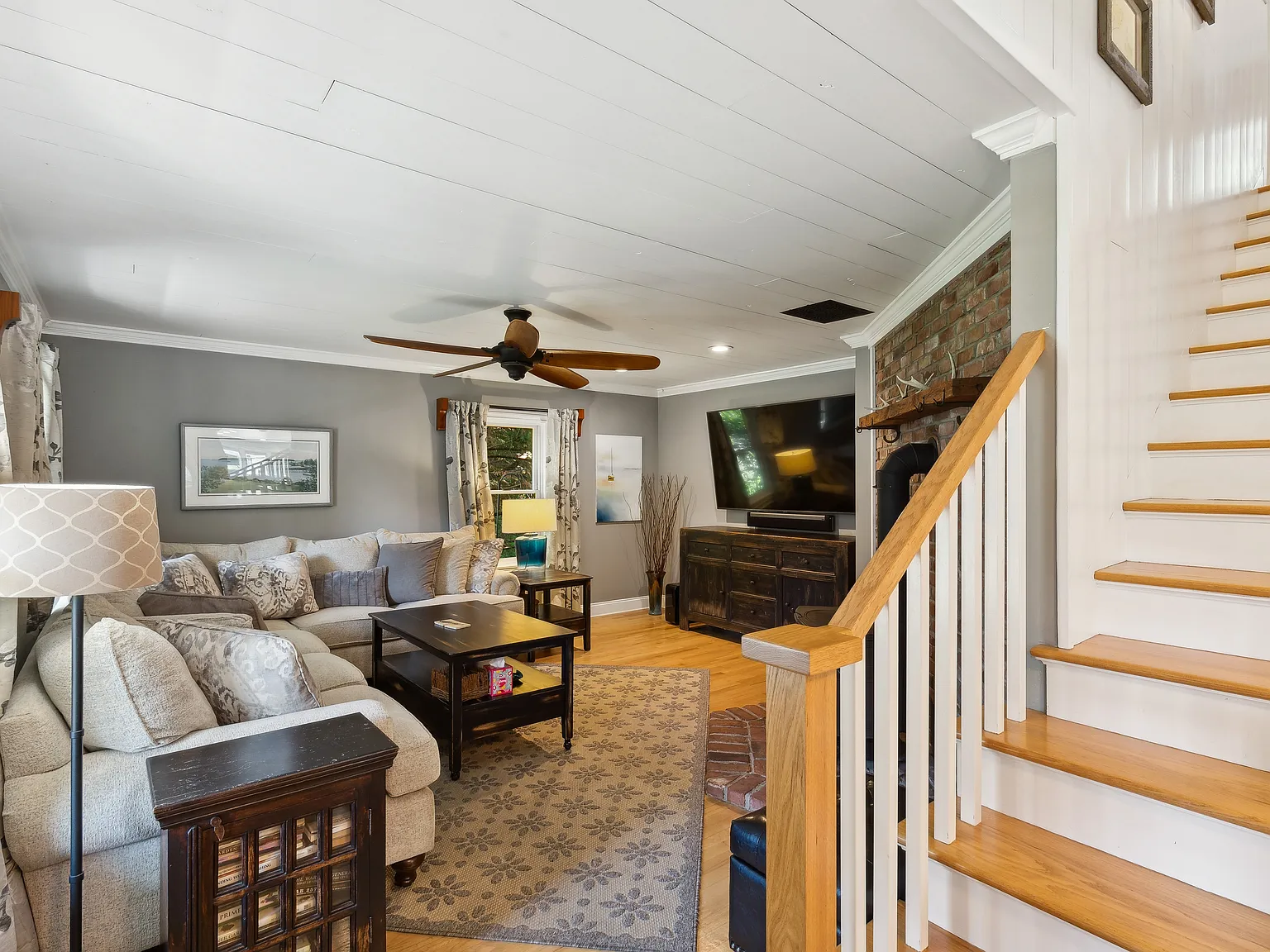 North Fork September Rental in the Heart of Mattituck — Photo 4