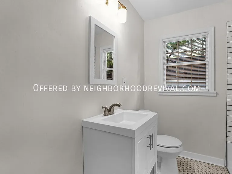 1092 Minor St — Photo 15
