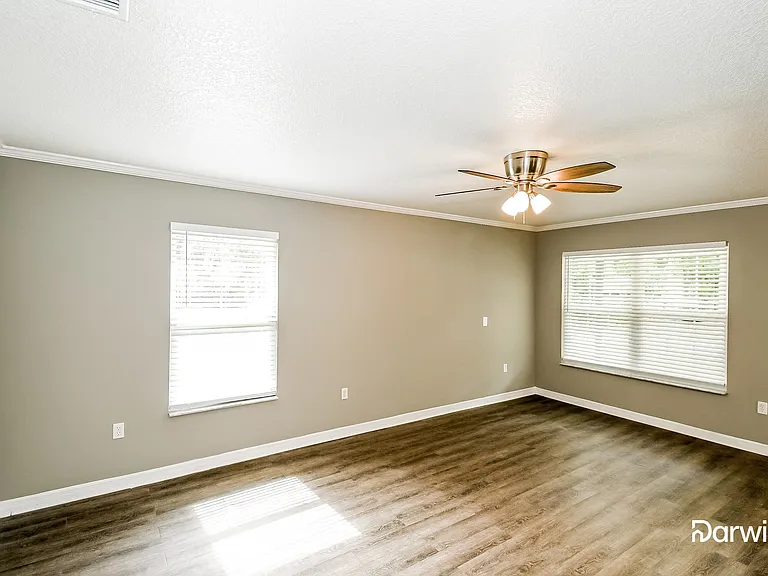 1707 Forbes St — Photo 6